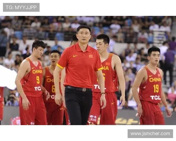 男篮蓝队与乌克兰激战视频回顾精彩瞬间与赛后分析