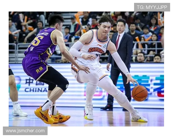 精彩对决回顾半决赛广东队与北京队的精彩录像分析与赛后点评