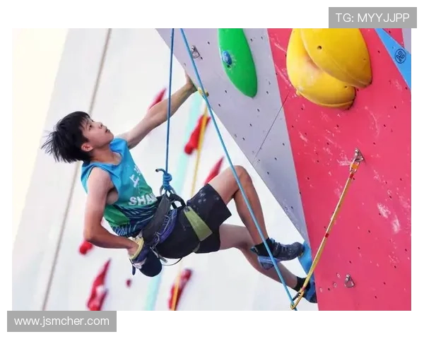 上海攀岩队快攻战术解析与攀岩热点的深度探讨