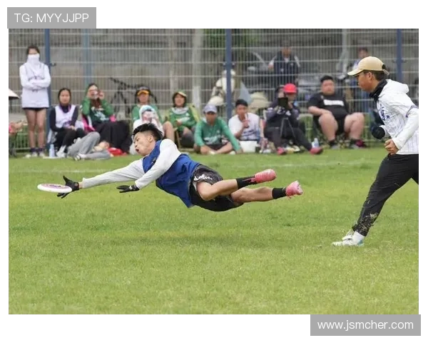 南京飞盘队快攻战术解析与飞盘运动的魅力探讨