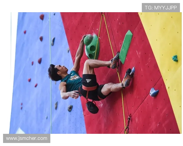 广州极限运动队在世界攀岩锦标赛中以83分稳居积分榜首位